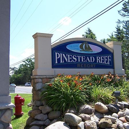 טראוורס סיטי Pinestead Reef Resort מראה חיצוני תמונה