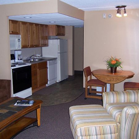 טראוורס סיטי Pinestead Reef Resort מראה חיצוני תמונה