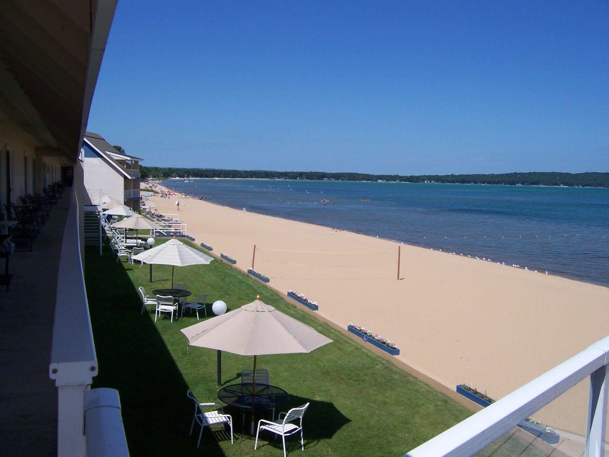 טראוורס סיטי Pinestead Reef Resort מראה חיצוני תמונה